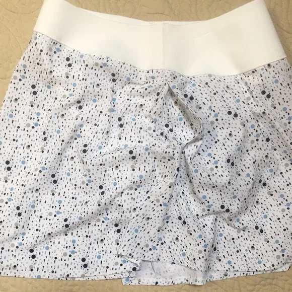 New! Puma PWRShape White Dot Print 16” Golf Skort With Pockets size Medium - Picture 8 of 15